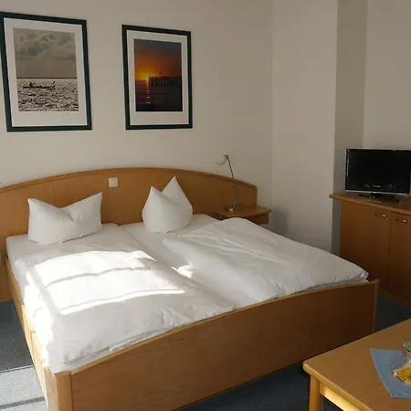 호텔 Deutsches Haus Am Fischlander Hafen