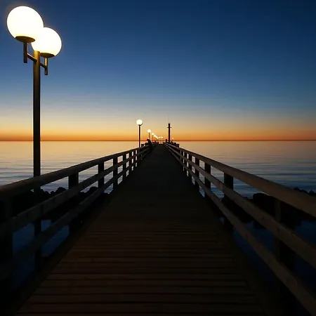 Deutsches Haus Am Fischlander Hafen 호텔 부스트로우